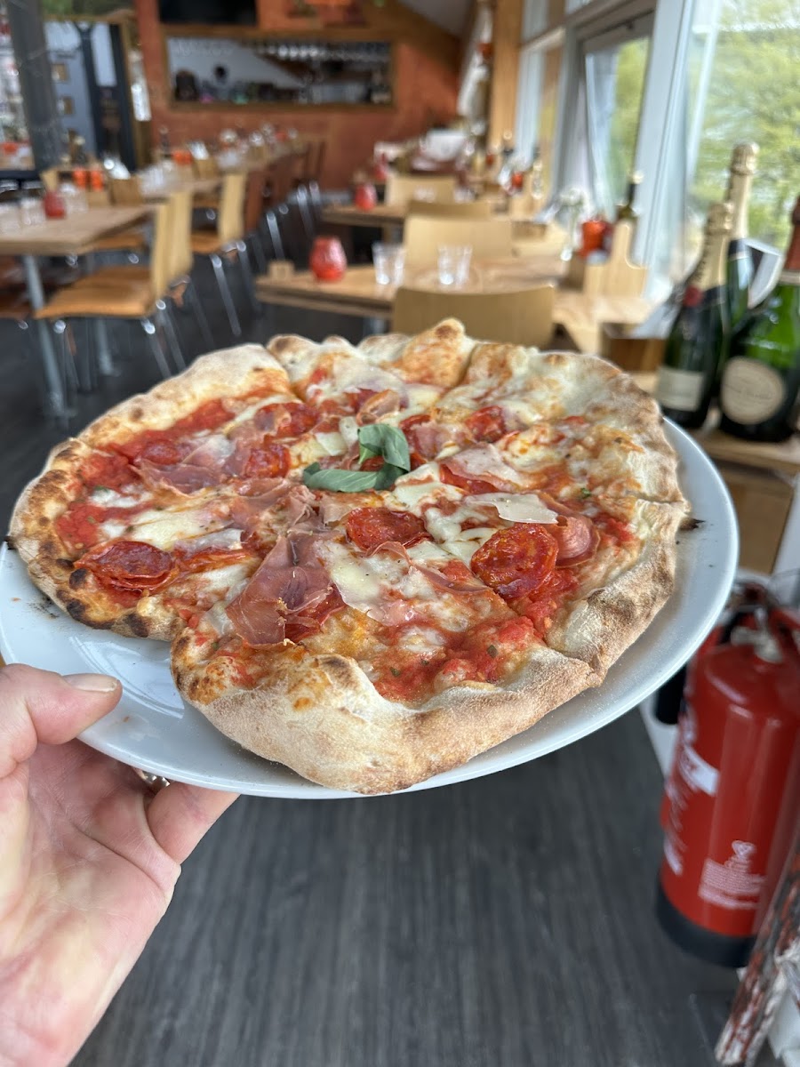 Giovanni's In The Bay-3